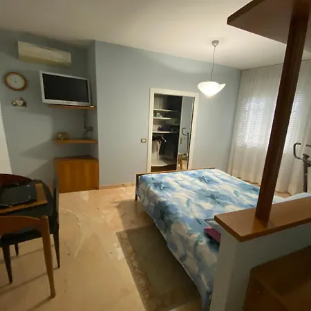 Apartment Roby's Pietracuta