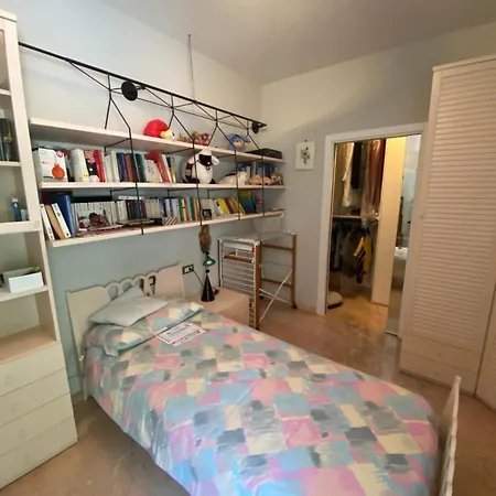 Roby's Apartment